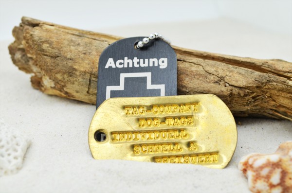 DOG TAGS Edelstahl mit schwarzer Gravur